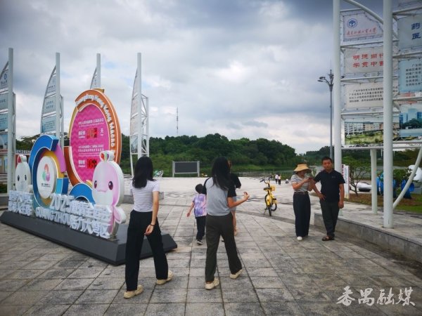 配资公司大全 大学城中心湖公园：国庆假期休闲好去处